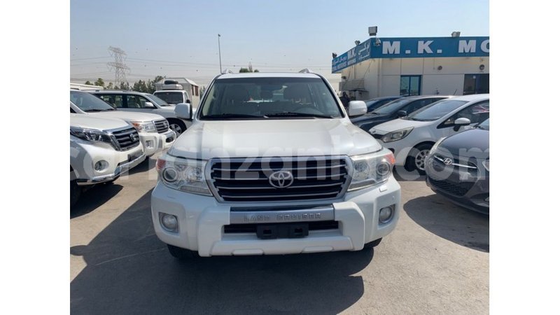 Big with watermark toyota land cruiser arusha import dubai 8083