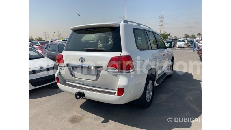 Big with watermark toyota land cruiser arusha import dubai 8083
