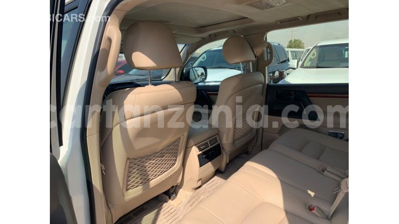 Big with watermark toyota land cruiser arusha import dubai 8083