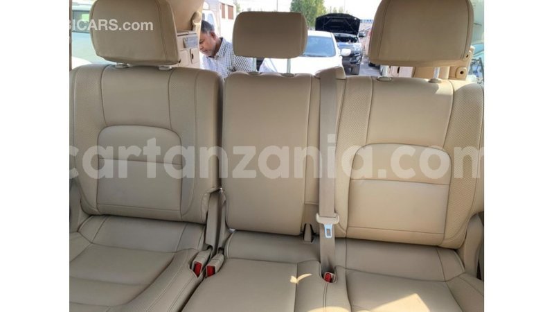 Big with watermark toyota land cruiser arusha import dubai 8083