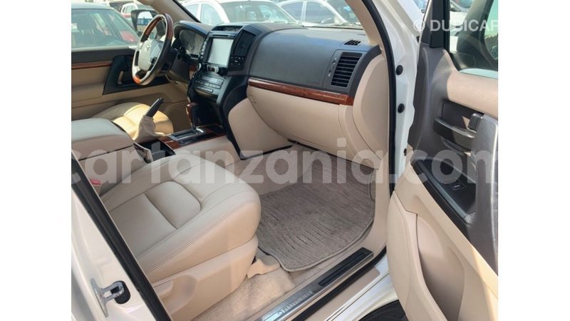 Big with watermark toyota land cruiser arusha import dubai 8083