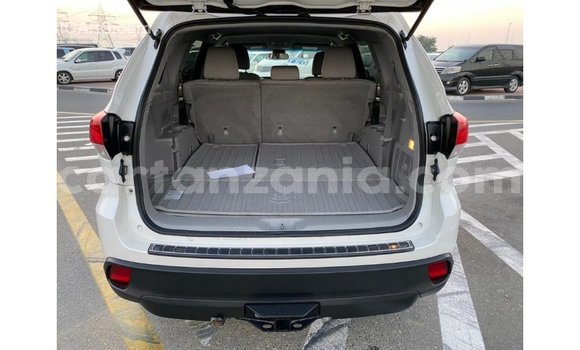 Nunua Imported Toyota Highlander Nyeupe Gari ndani ya Import - Dubai nchini Arusha Nunua Imported Toyota Highlander Nyeupe Gari ndani ya Import - Dubai nchini Arusha