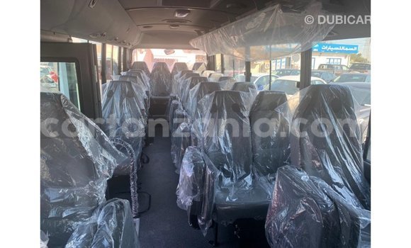 Buy Import Hyundai Accent White Car in Import - Dubai in Arusha Buy Import Hyundai Accent White Car in Import - Dubai in Arusha