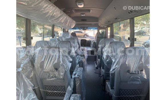 Buy Import Hyundai Accent White Car in Import - Dubai in Arusha Buy Import Hyundai Accent White Car in Import - Dubai in Arusha