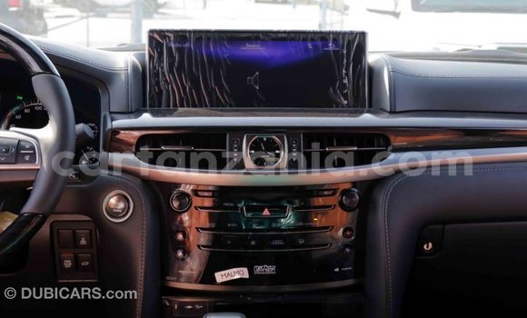 Nunua Imported Lexus LX Nyeupe Gari ndani ya Import - Dubai nchini Arusha Nunua Imported Lexus LX Nyeupe Gari ndani ya Import - Dubai nchini Arusha