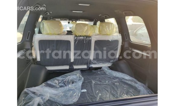 Nunua Imported Lexus LX Bluu Gari ndani ya Import - Dubai nchini Arusha Nunua Imported Lexus LX Bluu Gari ndani ya Import - Dubai nchini Arusha