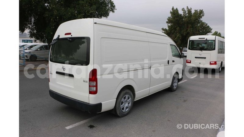 Big with watermark toyota hiace arusha import dubai 8104