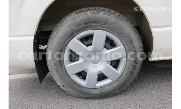 Nunua Imported Toyota Hiace Nyeupe Gari ndani ya Import - Dubai nchini Arusha Nunua Imported Toyota Hiace Nyeupe Gari ndani ya Import - Dubai nchini Arusha