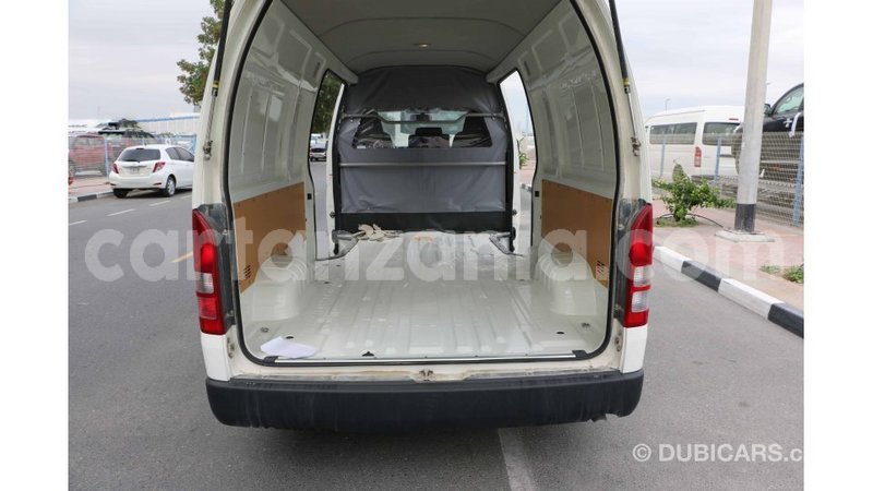 Big with watermark toyota hiace arusha import dubai 8104