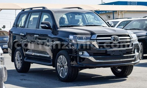 Nunua Imported Toyota Land Cruiser Nyeusi Gari ndani ya Import - Dubai nchini Arusha Nunua Imported Toyota Land Cruiser Nyeusi Gari ndani ya Import - Dubai nchini Arusha