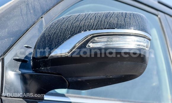 Nunua Imported Toyota Land Cruiser Nyeusi Gari ndani ya Import - Dubai nchini Arusha Nunua Imported Toyota Land Cruiser Nyeusi Gari ndani ya Import - Dubai nchini Arusha