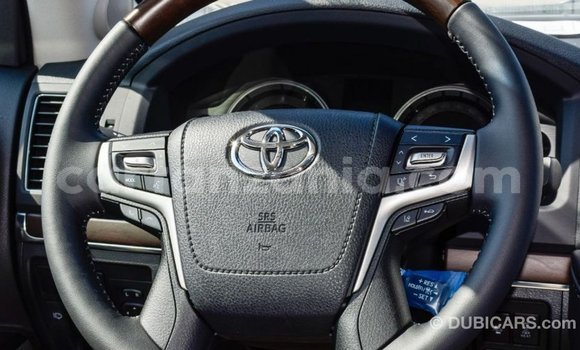 Nunua Imported Toyota Land Cruiser Nyeusi Gari ndani ya Import - Dubai nchini Arusha Nunua Imported Toyota Land Cruiser Nyeusi Gari ndani ya Import - Dubai nchini Arusha