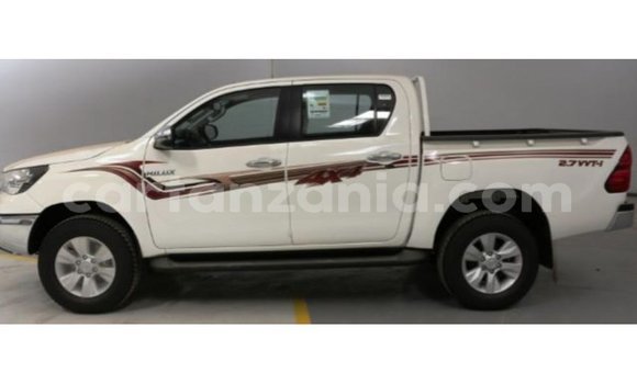 Nunua Imported Toyota Hilux Nyeupe Gari ndani ya Import - Dubai nchini Arusha Nunua Imported Toyota Hilux Nyeupe Gari ndani ya Import - Dubai nchini Arusha