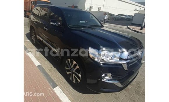 Buy Import Toyota Land Cruiser Black Car in Import - Dubai in Arusha Buy Import Toyota Land Cruiser Black Car in Import - Dubai in Arusha