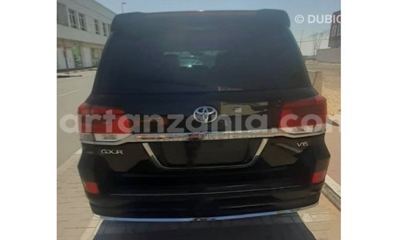 Buy Import Toyota Land Cruiser Black Car in Import - Dubai in Arusha Buy Import Toyota Land Cruiser Black Car in Import - Dubai in Arusha