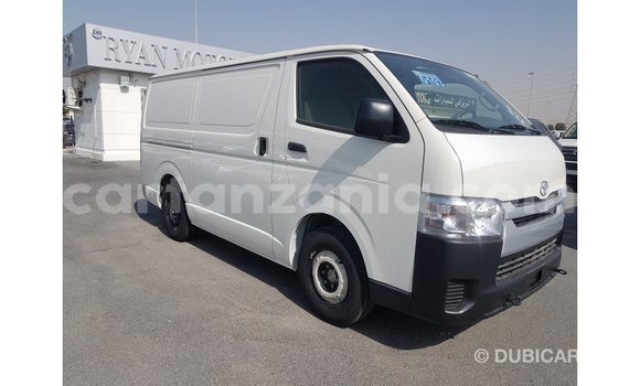 Nunua Imported Toyota Hiace Nyeupe Gari ndani ya Import - Dubai nchini Arusha Nunua Imported Toyota Hiace Nyeupe Gari ndani ya Import - Dubai nchini Arusha
