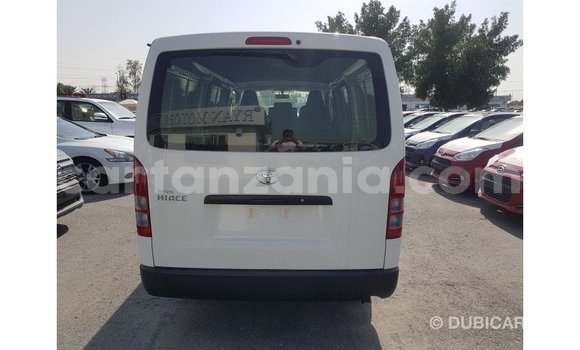 Nunua Imported Toyota Hiace Nyeupe Gari ndani ya Import - Dubai nchini Arusha Nunua Imported Toyota Hiace Nyeupe Gari ndani ya Import - Dubai nchini Arusha