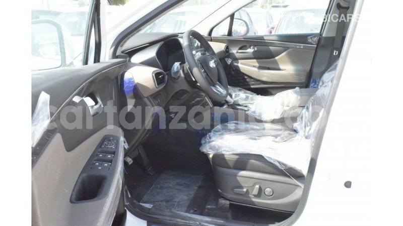 Big with watermark hyundai santa fe arusha import dubai 8141