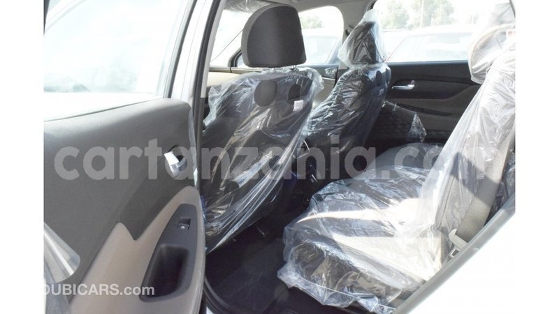 Big with watermark hyundai santa fe arusha import dubai 8141