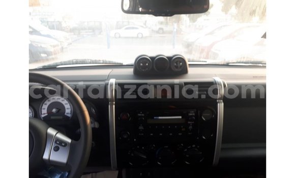 Buy Import Toyota FJ Cruiser Black Car in Import - Dubai in Arusha Buy Import Toyota FJ Cruiser Black Car in Import - Dubai in Arusha