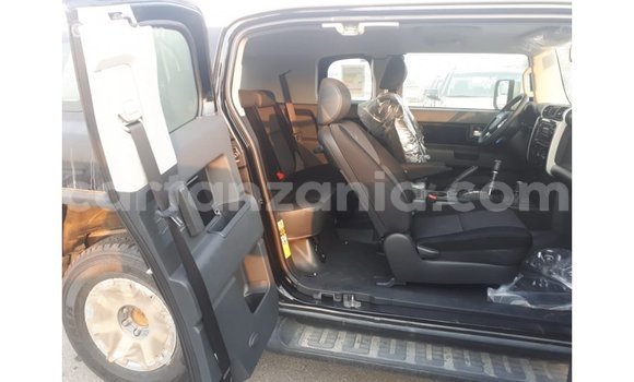 Buy Import Toyota FJ Cruiser Black Car in Import - Dubai in Arusha Buy Import Toyota FJ Cruiser Black Car in Import - Dubai in Arusha
