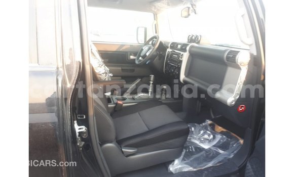 Buy Import Toyota FJ Cruiser Black Car in Import - Dubai in Arusha Buy Import Toyota FJ Cruiser Black Car in Import - Dubai in Arusha