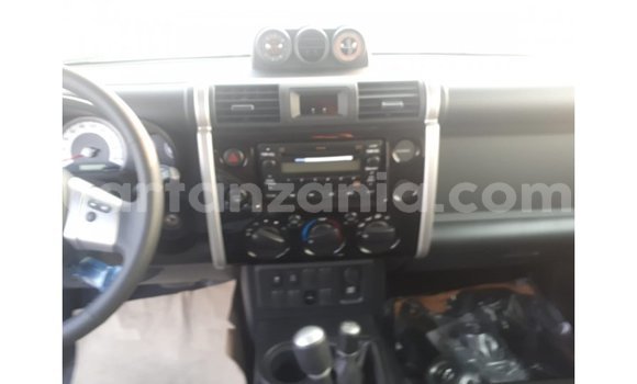Buy Import Toyota FJ Cruiser Black Car in Import - Dubai in Arusha Buy Import Toyota FJ Cruiser Black Car in Import - Dubai in Arusha