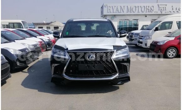Nunua Imported Lexus LX Nyeusi Gari ndani ya Import - Dubai nchini Arusha Nunua Imported Lexus LX Nyeusi Gari ndani ya Import - Dubai nchini Arusha