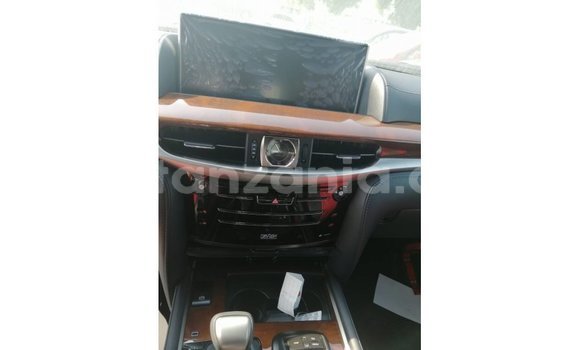 Nunua Imported Lexus LX Nyeusi Gari ndani ya Import - Dubai nchini Arusha Nunua Imported Lexus LX Nyeusi Gari ndani ya Import - Dubai nchini Arusha