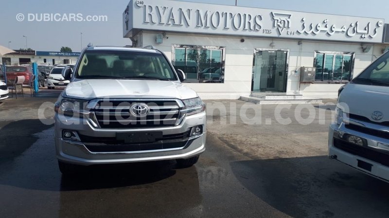 Big with watermark toyota land cruiser arusha import dubai 8144