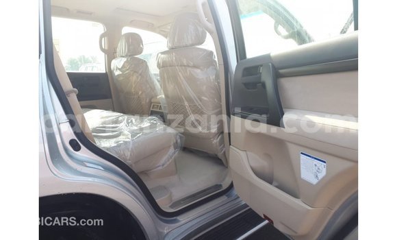 Nunua Imported Toyota Land Cruiser Nyingine Gari ndani ya Import - Dubai nchini Arusha Nunua Imported Toyota Land Cruiser Nyingine Gari ndani ya Import - Dubai nchini Arusha