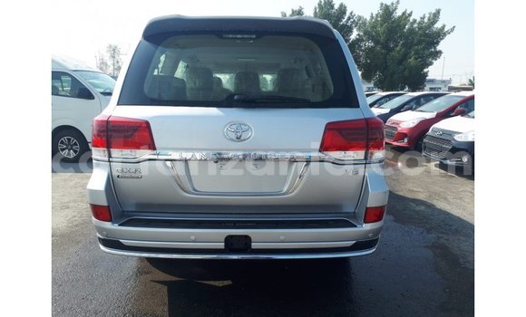 Nunua Imported Toyota Land Cruiser Nyingine Gari ndani ya Import - Dubai nchini Arusha Nunua Imported Toyota Land Cruiser Nyingine Gari ndani ya Import - Dubai nchini Arusha