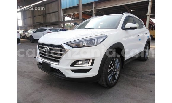Nunua Imported Hyundai Tucson Nyeupe Gari ndani ya Import - Dubai nchini Arusha Nunua Imported Hyundai Tucson Nyeupe Gari ndani ya Import - Dubai nchini Arusha