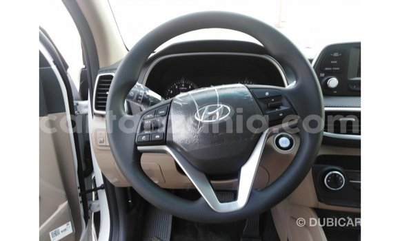 Nunua Imported Hyundai Tucson Nyeupe Gari ndani ya Import - Dubai nchini Arusha Nunua Imported Hyundai Tucson Nyeupe Gari ndani ya Import - Dubai nchini Arusha