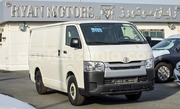 Buy Import Toyota Hiace White Car in Import - Dubai in Arusha Buy Import Toyota Hiace White Car in Import - Dubai in Arusha
