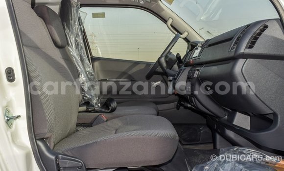 Buy Import Toyota Hiace White Car in Import - Dubai in Arusha Buy Import Toyota Hiace White Car in Import - Dubai in Arusha