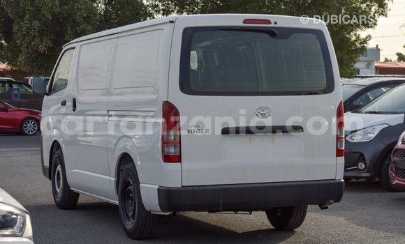 Buy Import Toyota Hiace White Car in Import - Dubai in Arusha Buy Import Toyota Hiace White Car in Import - Dubai in Arusha