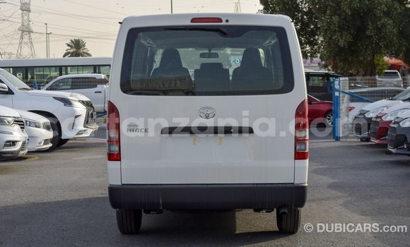 Buy Import Toyota Hiace White Car in Import - Dubai in Arusha Buy Import Toyota Hiace White Car in Import - Dubai in Arusha