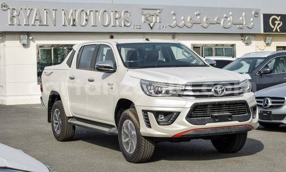 Buy Import Toyota Hilux White Car in Import - Dubai in Arusha Buy Import Toyota Hilux White Car in Import - Dubai in Arusha