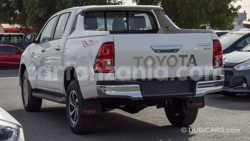 Big with watermark toyota hilux arusha import dubai 8178