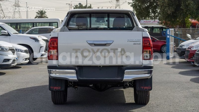 Big with watermark toyota hilux arusha import dubai 8178