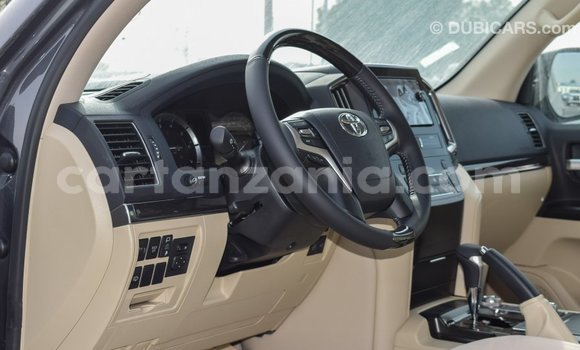 Buy Import Toyota Land Cruiser Other Car in Import - Dubai in Arusha Buy Import Toyota Land Cruiser Other Car in Import - Dubai in Arusha