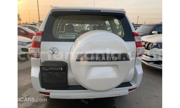 Nunua Imported Toyota Prado Nyeupe Gari ndani ya Import - Dubai nchini Arusha Nunua Imported Toyota Prado Nyeupe Gari ndani ya Import - Dubai nchini Arusha