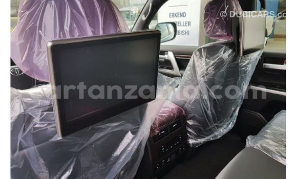 Nunua Imported Toyota Land Cruiser Nyeusi Gari ndani ya Import - Dubai nchini Arusha Nunua Imported Toyota Land Cruiser Nyeusi Gari ndani ya Import - Dubai nchini Arusha
