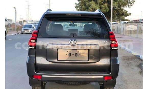 Nunua Imported Toyota Prado Nyeusi Gari ndani ya Import - Dubai nchini Arusha Nunua Imported Toyota Prado Nyeusi Gari ndani ya Import - Dubai nchini Arusha