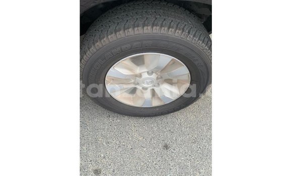 Nunua Imported Toyota Hilux Nyeusi Gari ndani ya Import - Dubai nchini Arusha Nunua Imported Toyota Hilux Nyeusi Gari ndani ya Import - Dubai nchini Arusha