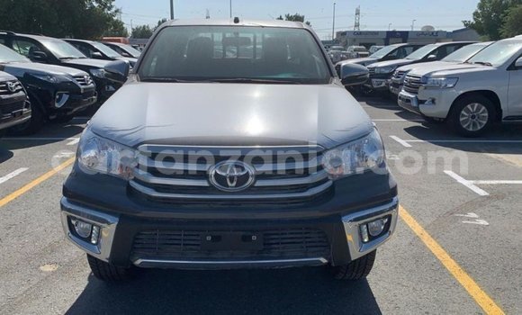Nunua Imported Toyota Hilux Nyingine Gari ndani ya Import - Dubai nchini Arusha Nunua Imported Toyota Hilux Nyingine Gari ndani ya Import - Dubai nchini Arusha