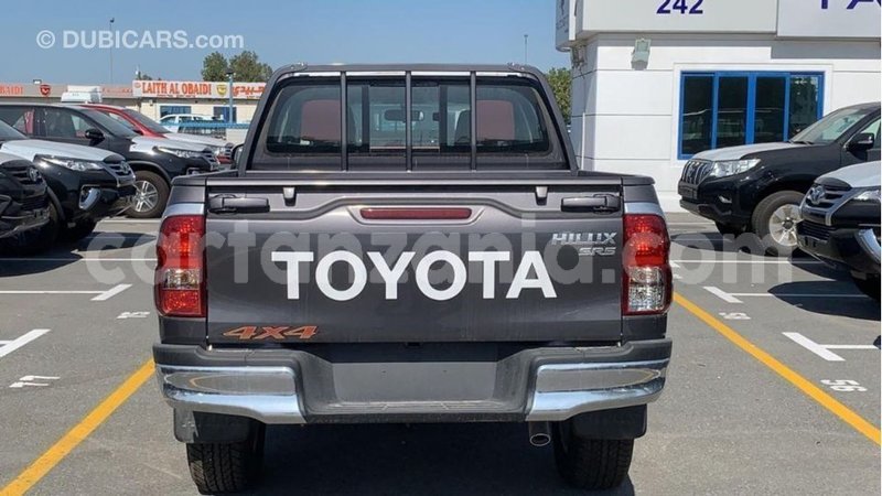 Big with watermark toyota hilux arusha import dubai 8196