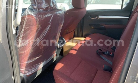 Nunua Imported Toyota Hilux Nyingine Gari ndani ya Import - Dubai nchini Arusha Nunua Imported Toyota Hilux Nyingine Gari ndani ya Import - Dubai nchini Arusha