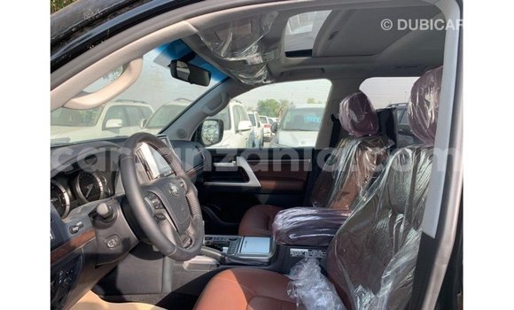 Nunua Imported Toyota Land Cruiser Nyeusi Gari ndani ya Import - Dubai nchini Arusha Nunua Imported Toyota Land Cruiser Nyeusi Gari ndani ya Import - Dubai nchini Arusha